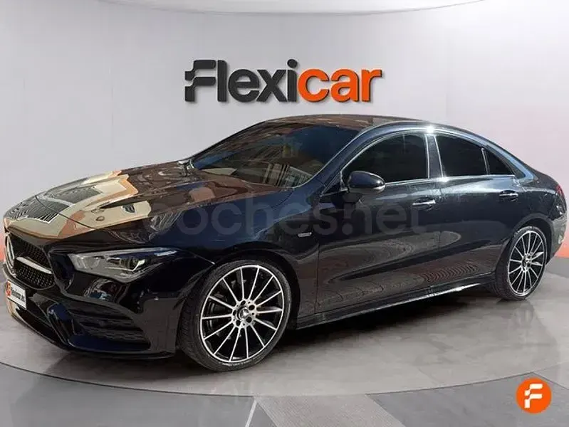Usado Mercedes CLA200 163 CV (119 kW) 2022 Negro Coupe