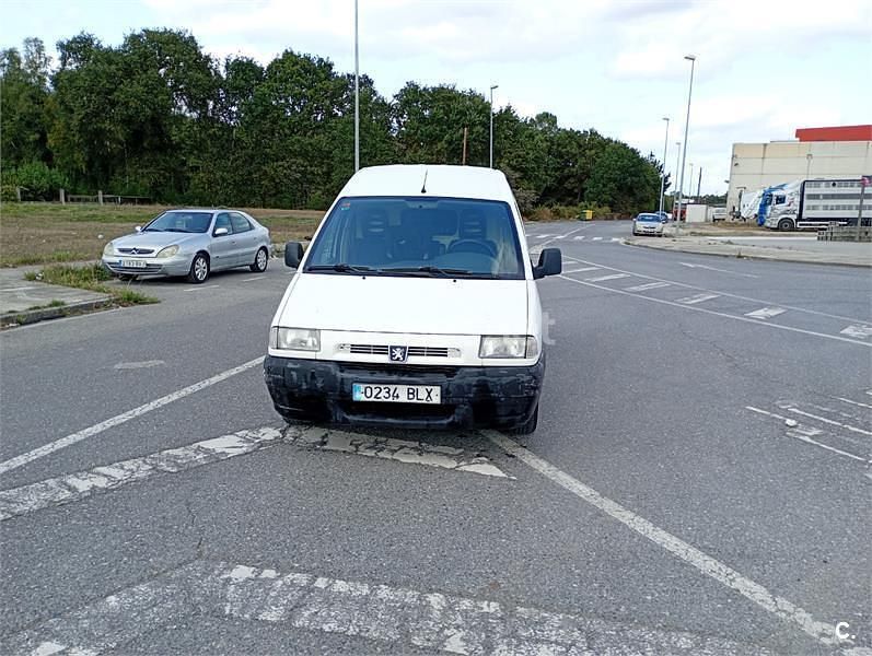 Blanco Usado 2009 Peugeot Partner Tepee Premium Monovolumen | 2999 € (Super precio) - Imagen 1/4