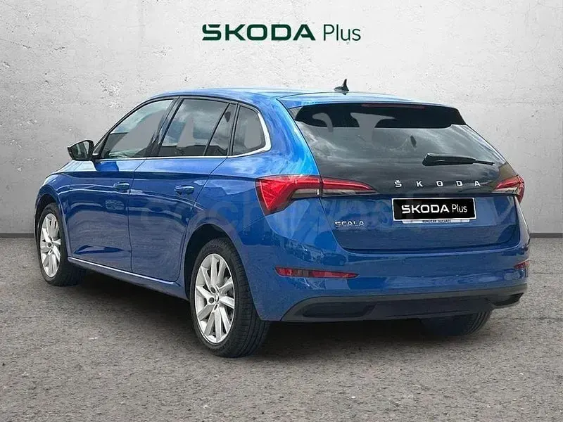 Usado Skoda 110 R 110 CV (80 kW) 2022 Azul Berlina