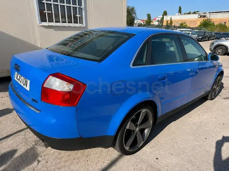 Usado Audi A4 150 CV (110 kW) 2003 Azul Berlina