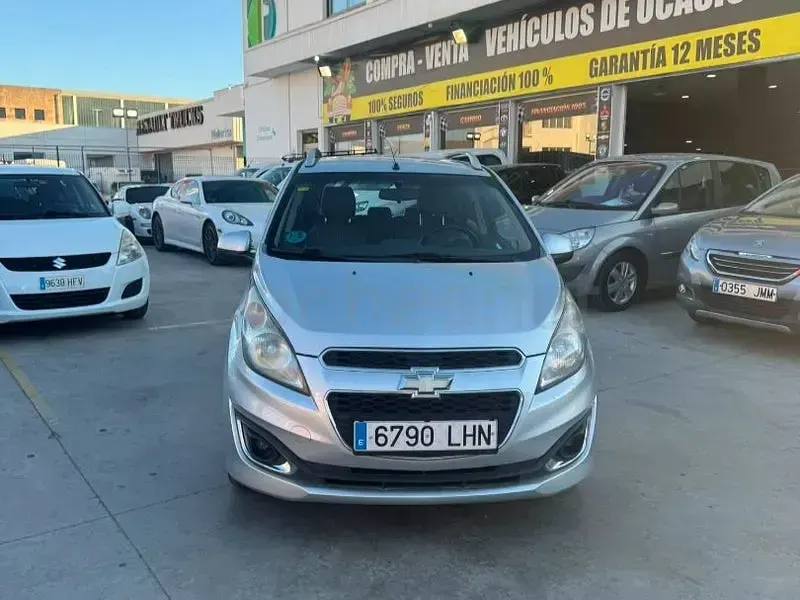 Usado Chevrolet Spark LT 81 CV (59 kW) 2014 Gris / plata Utilitario