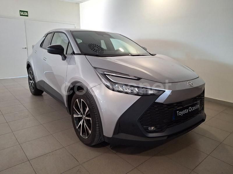 Gris / plata Usado 2024 Toyota C-HR Advance SUV | 29.900 € (Precio justo) - Imagen 1/4