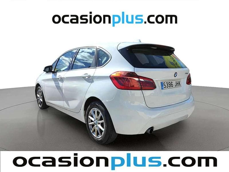 Usado BMW 216 Active Tourer 116 CV (85 kW) 2015 Blanco Monovolumen