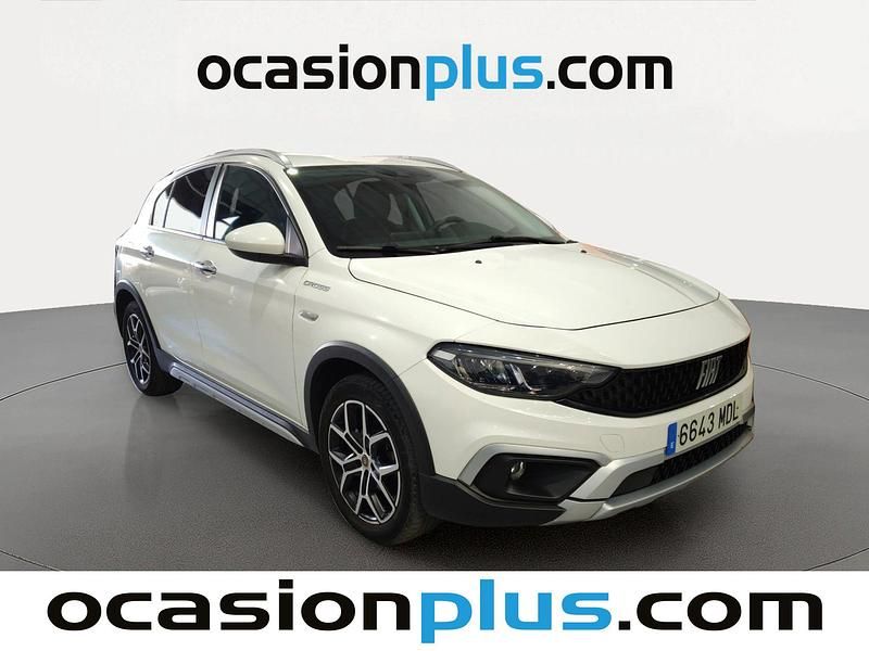 Usado Fiat Tipo Cross 131 CV (96 kW) 2023 Blanco Utilitario