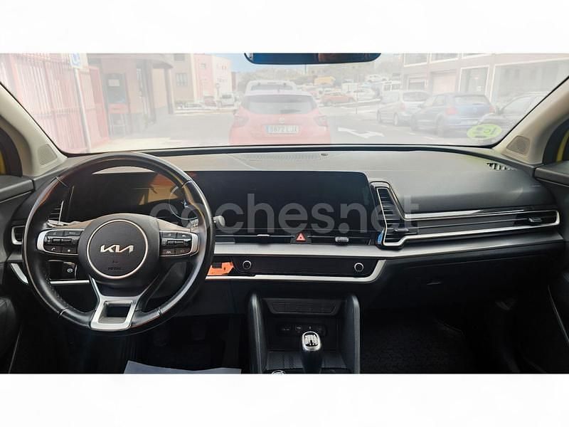 Usado Kia Sportage 150 CV (110 kW) 2022 Amarillo SUV