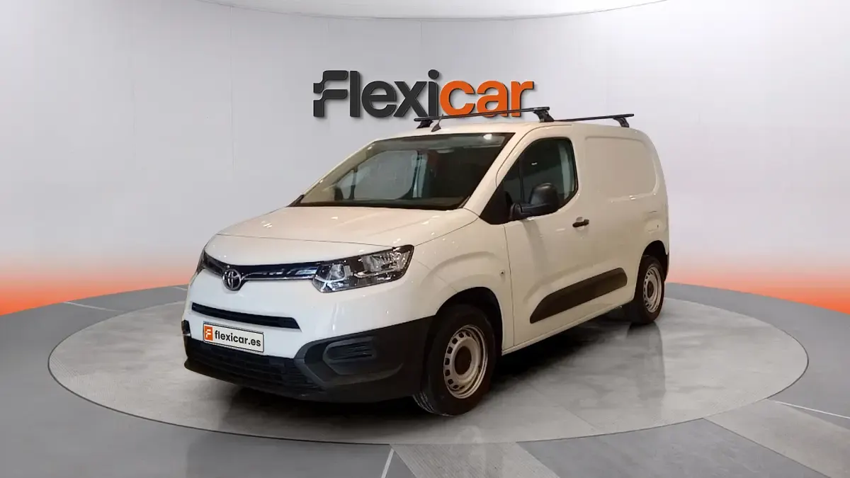 Usado Toyota Proace City City 102 CV (75 kW) 2021 Blanco Monovolumen