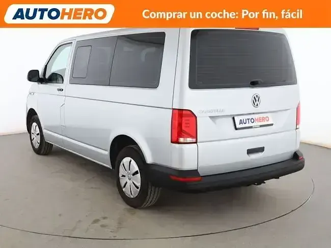 Usado VW Caravelle Trendline 110 CV (80 kW) 2020 Gris Van