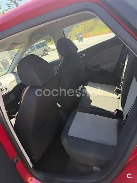 Usado Seat Ibiza I-Tech 75 CV (55 kW) 2014 Rojo Berlina