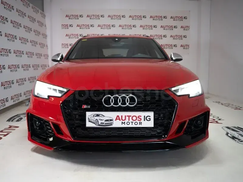Usado Audi S4 354 CV (260 kW) 2017 Rojo Familiar