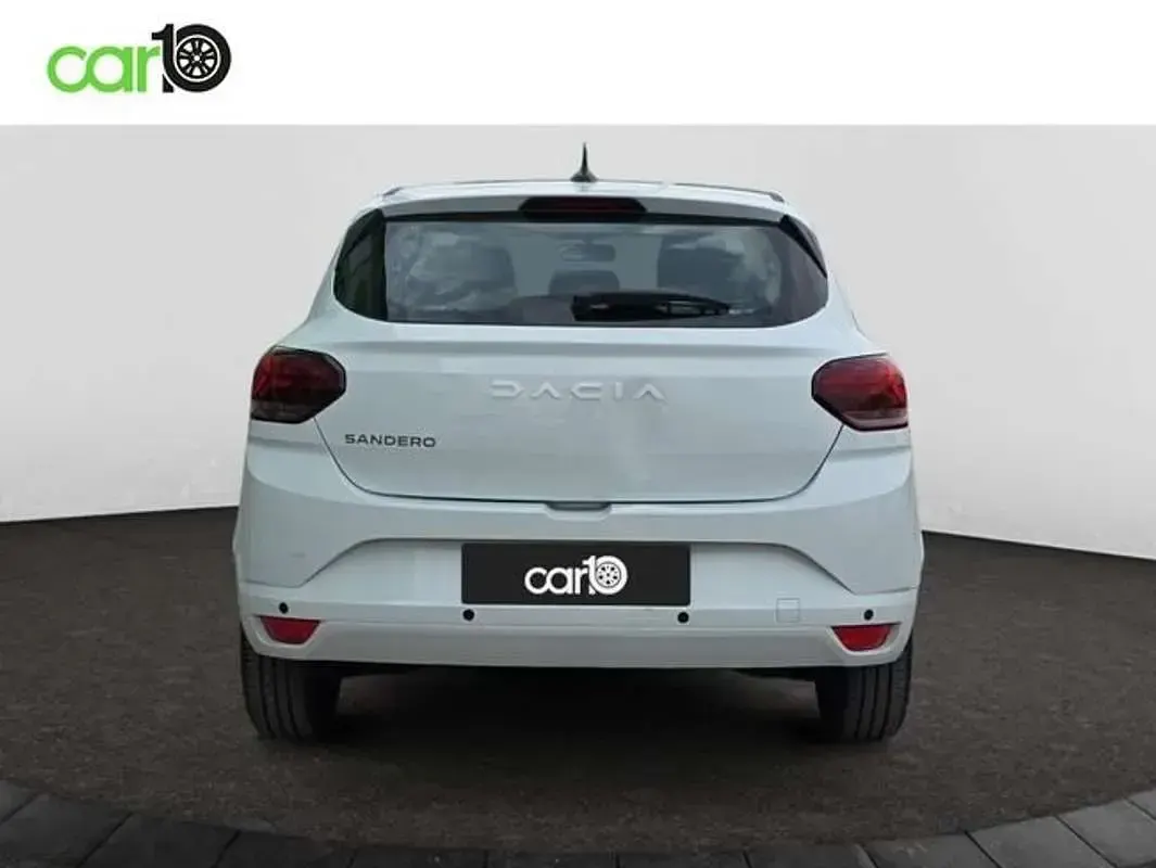 Usado Dacia Sandero Essentiel 91 CV (66 kW) 2023 Blanco Utilitario