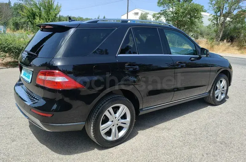 Usado Mercedes ML350 306 CV (225 kW) 2014 Negro SUV