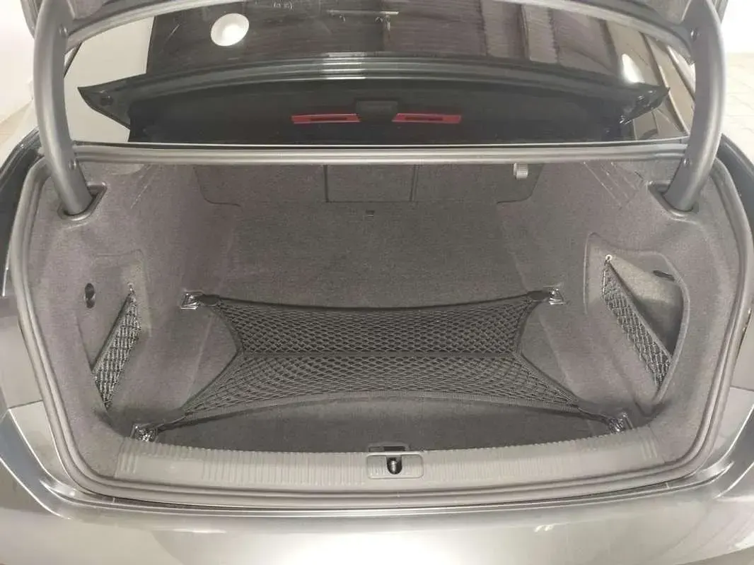 Usado Audi A4 163 CV (119 kW) 2024 Gris Berlina