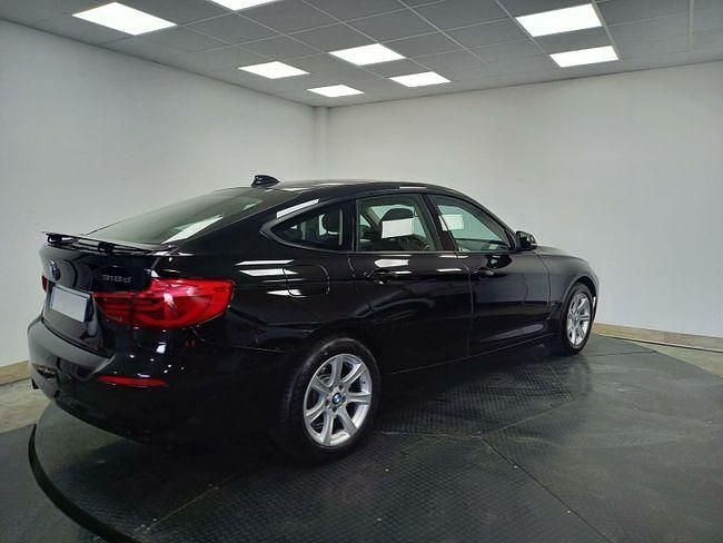 Usado BMW 318 151 CV (111 kW) 2019 Negro Berlina