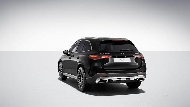 Nuevo Mercedes GLC300e 333 CV (244 kW) 2025 Verde