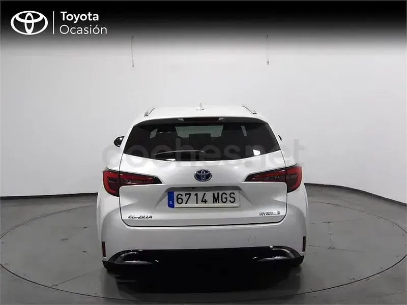 Usado Toyota Corolla Edition 140 CV (102 kW) 2023 Blanco Familiar