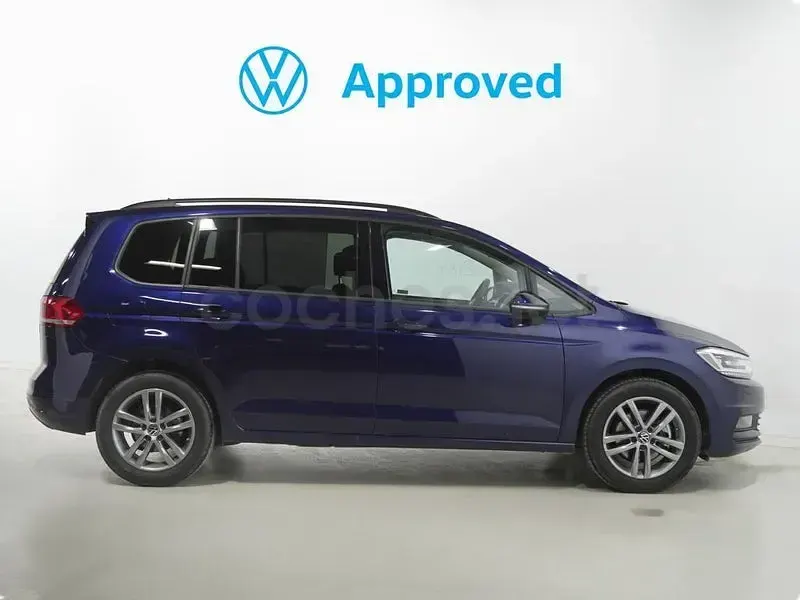 Usado VW Touran 150 CV (110 kW) 2025 Azul Monovolumen