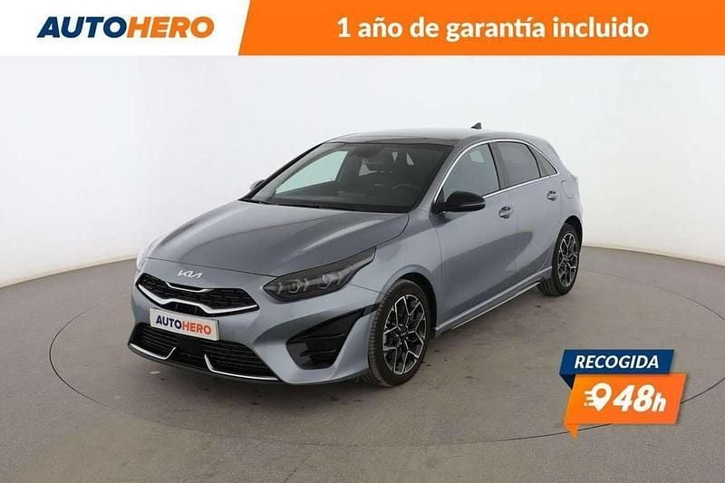 Gris Usado 2022 Kia Ceed GT-Line Berlina | 23.618 € (Un poco caro) - Imagen 1/3