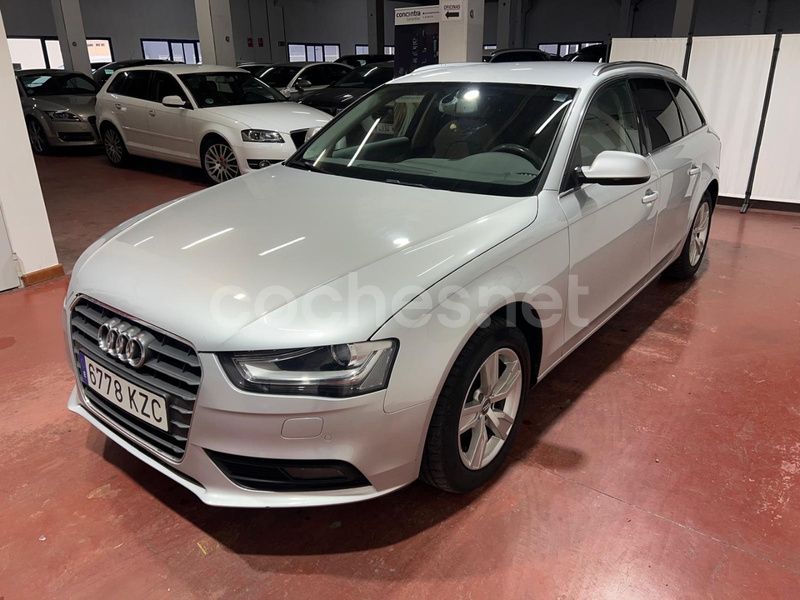 Usado Audi A4 177 CV (130 kW) 2012 Gris Familiar