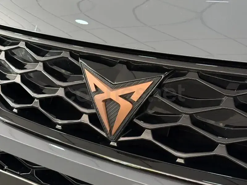 Usado Cupra Ateca 300 CV (220 kW) 2020 Gris / plata SUV