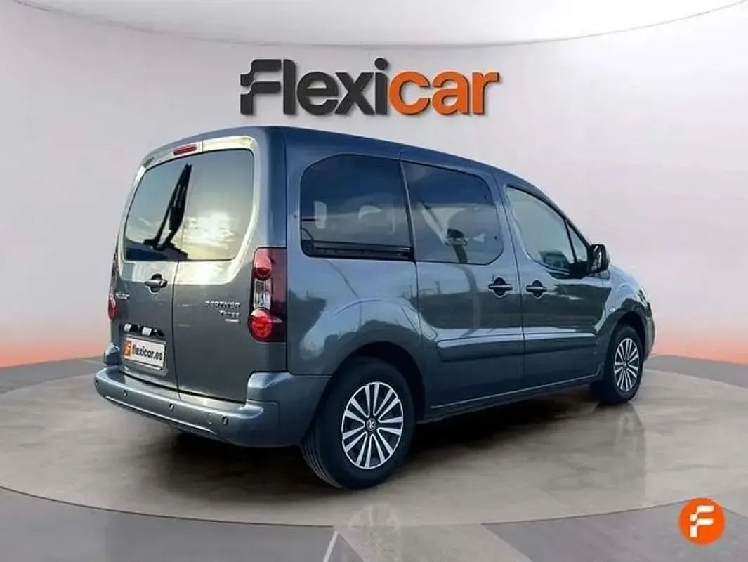 Usado Peugeot TePee Active 110 CV (80 kW) 2017 Gris Van