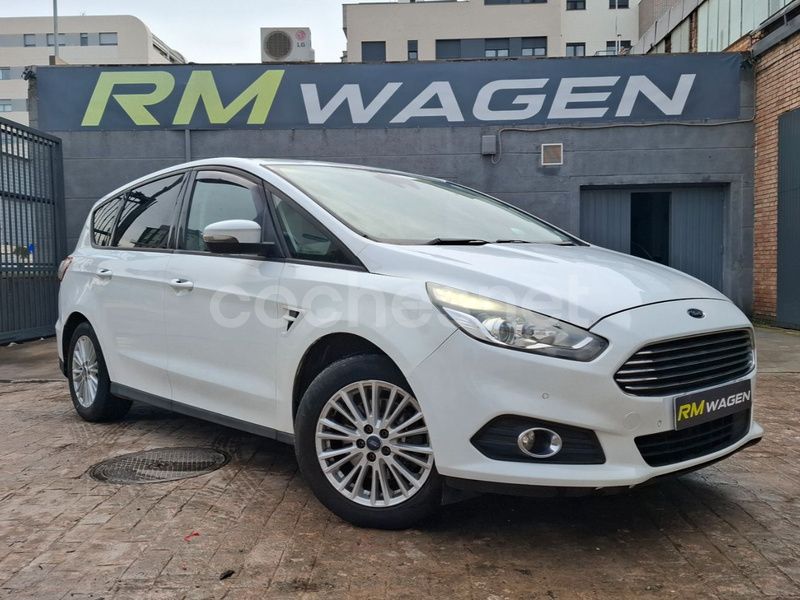 Blanco Usado 2017 Ford S-MAX Trend Monovolumen | 11.500 € - Imagen 1/4