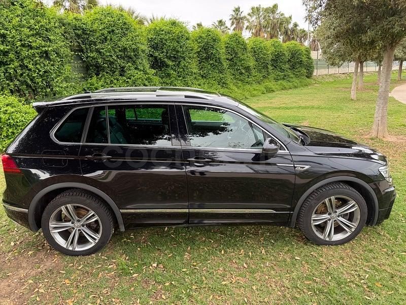 Usado VW Tiguan Sportline 240 CV (176 kW) 2019 Negro SUV