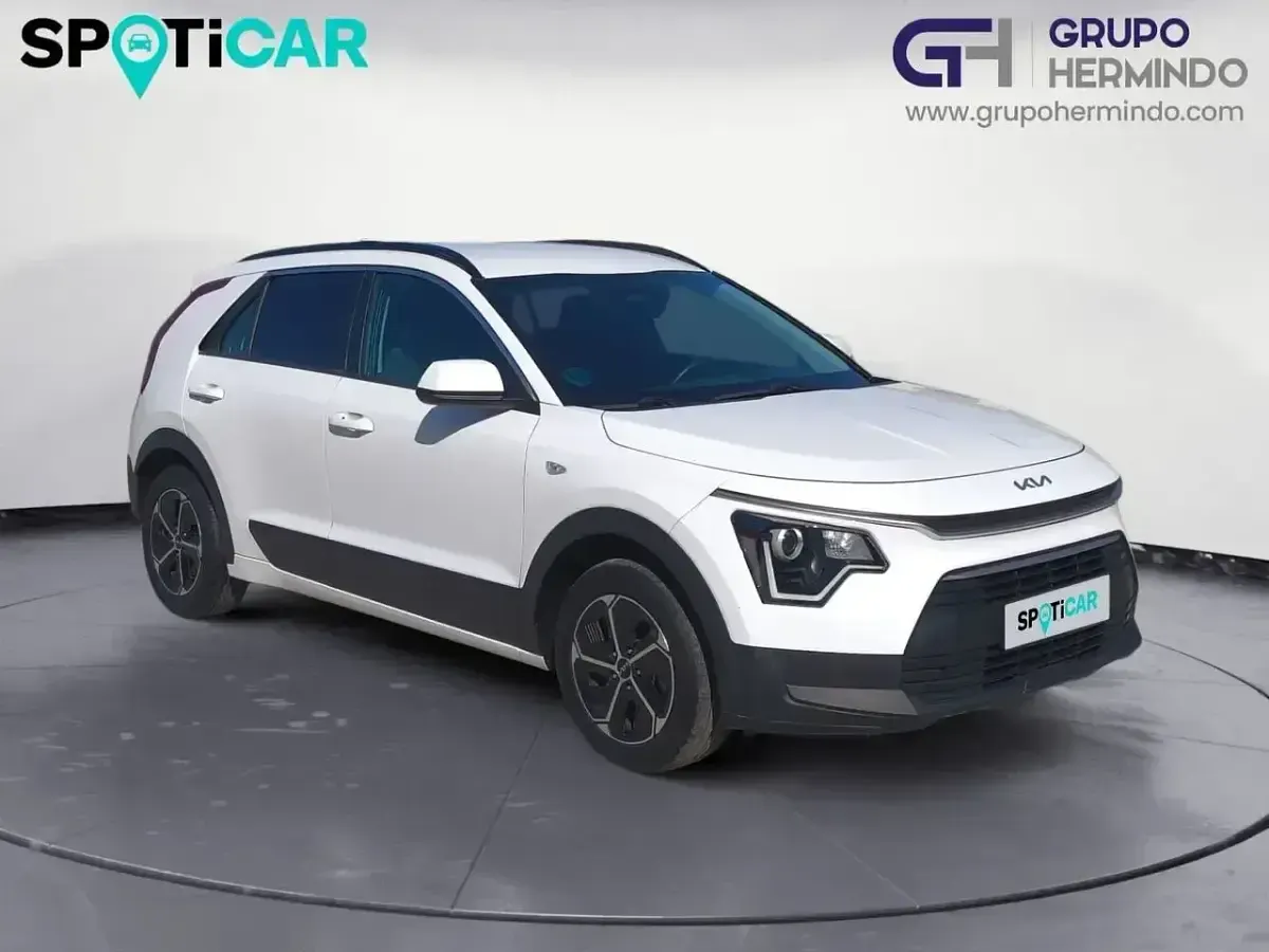 Usado Kia Niro 141 CV (103 kW) 2022 Blanco SUV