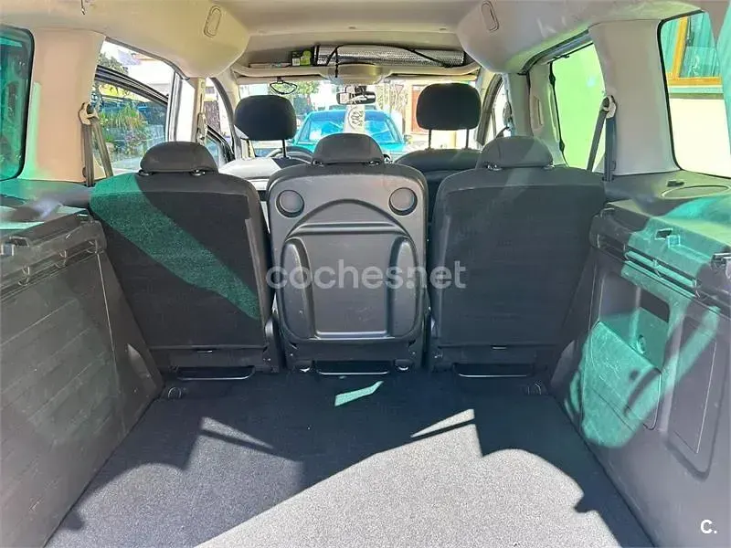 Usado Citroën Berlingo Feel 100 CV (73 kW) 2017 Negro Monovolumen