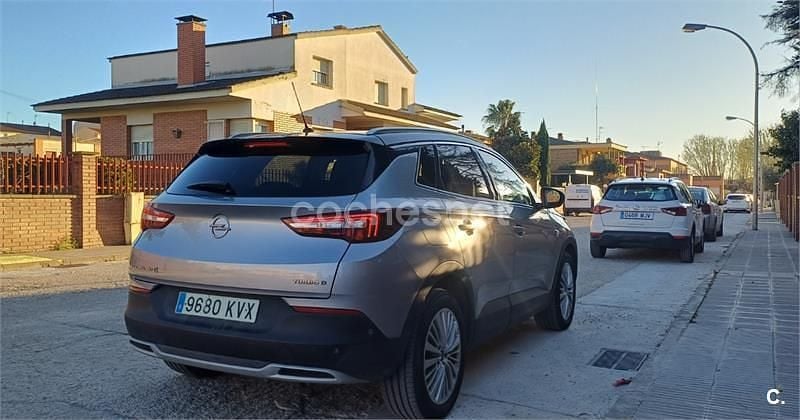 Usado Opel Grandland X Design Edition 130 CV (95 kW) 2019 Gris / plata SUV