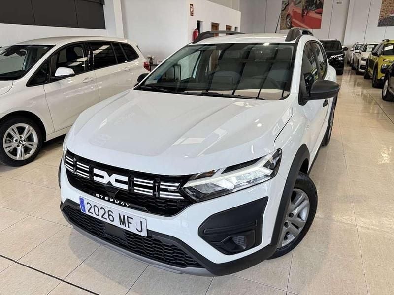 Blanco Usado 2023 Dacia Sandero Essentiel Utilitario | 13.499 € (Precio justo) - Imagen 1/4