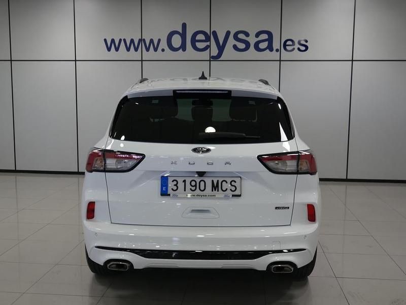Usado Ford Kuga ST-Line X 225 CV (165 kW) 2022 Blanco SUV