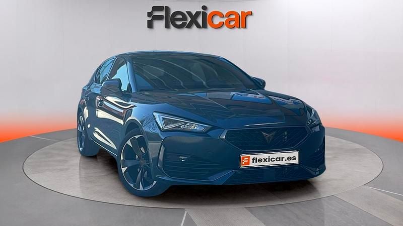 Usado Cupra Leon 150 HP (110 kW) 2023 Cinzento Sedan