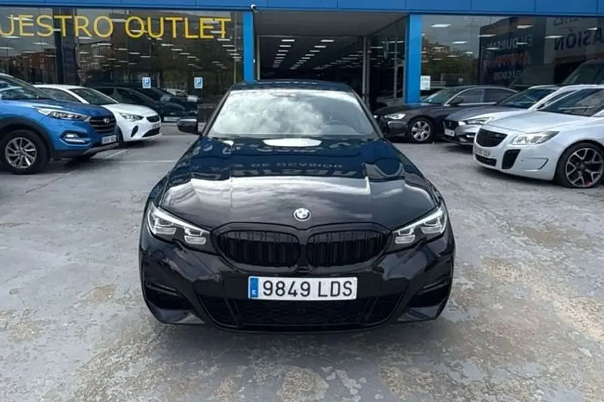 Usado BMW 330 Comfort Edition 261 CV (191 kW) 2020 Negro Berlina
