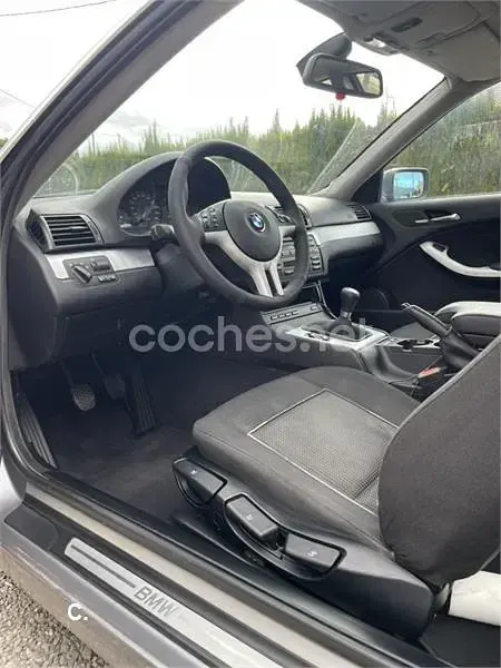 Usado BMW 318 143 CV (105 kW) 2005 Gris / plata Coupe