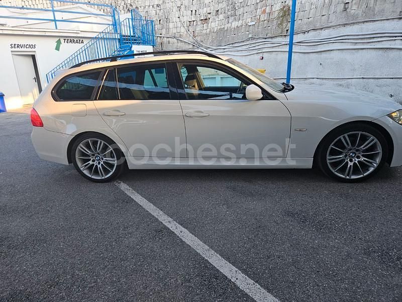 Usado BMW 320 177 CV (130 kW) 2009 Blanco Familiar