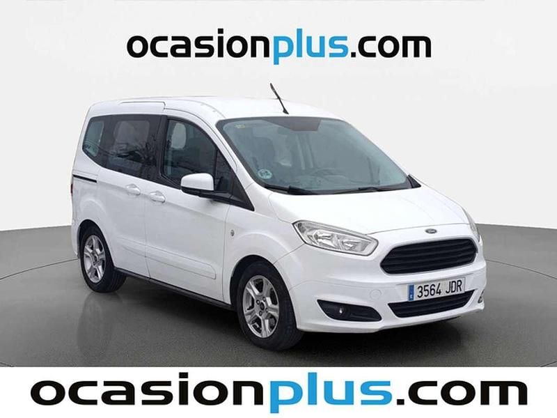Usado Ford Tourneo Courier Trend 97 CV (71 kW) 2015 Blanco Monovolumen