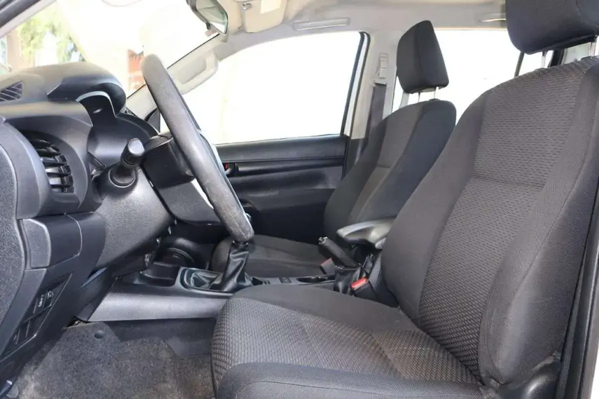 Usado Toyota HiLux 150 CV (110 kW) 2019 Blanco Pickup/Camioneta