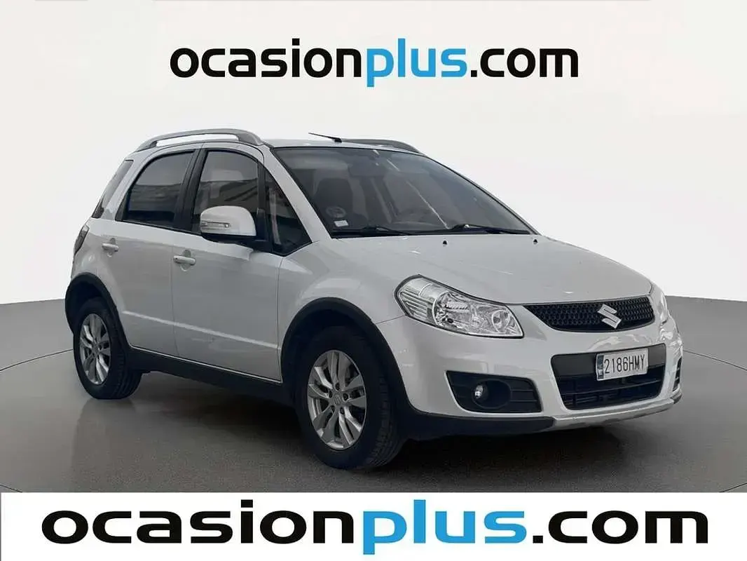 Usado Suzuki SX4 GLX 120 CV (88 kW) 2012 Blanco Utilitario