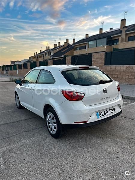 Usado Seat Ibiza SC Reference 75 CV (55 kW) 2011 Blanco Utilitario