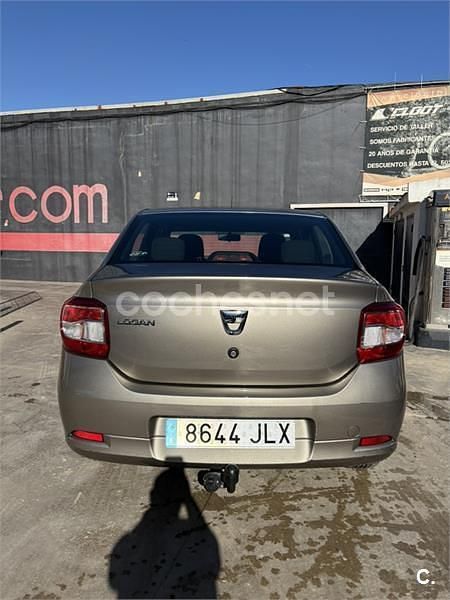 Usado Dacia Logan Ambiance 75 CV (55 kW) 2016 Marrón Berlina