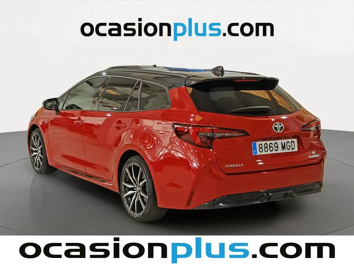 Usado Toyota Corolla Sport 196 CV (144 kW) 2023 Rojo Familiar