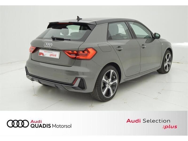 Usado Audi A1 Sportback Comfort 110 CV (80 kW) 2022 Gris cronos Utilitario