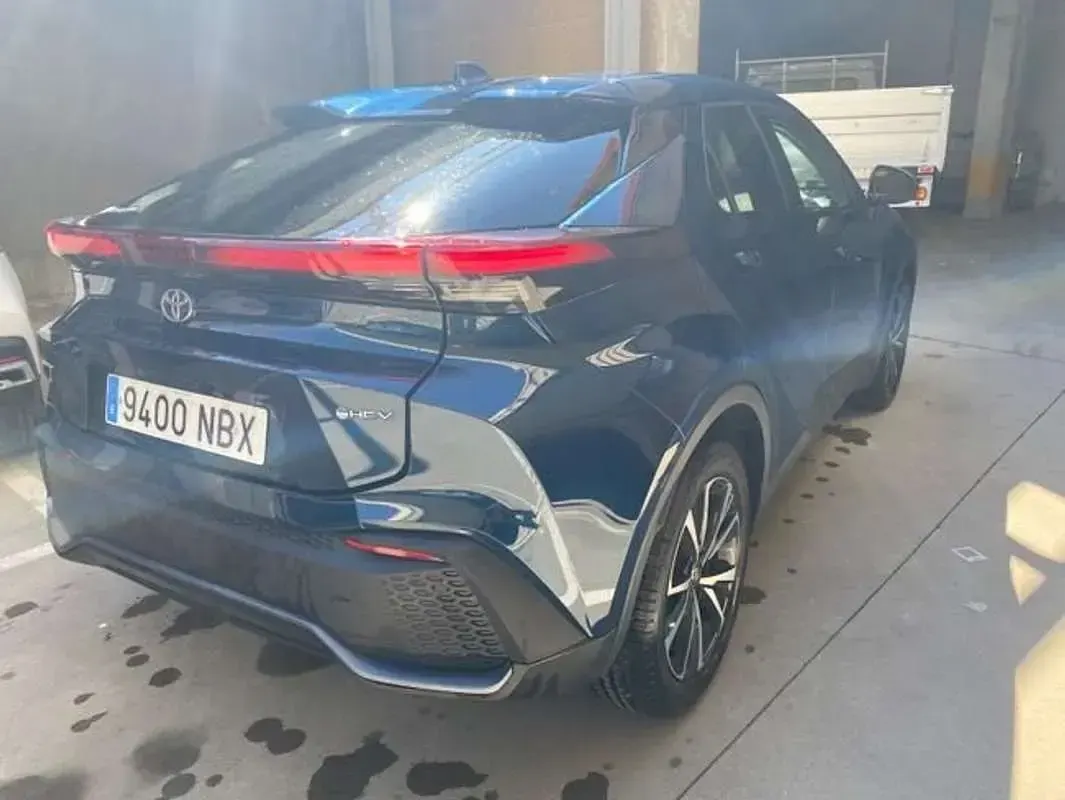 Usado Toyota C-HR Advance 141 CV (103 kW) 2025 Azul SUV