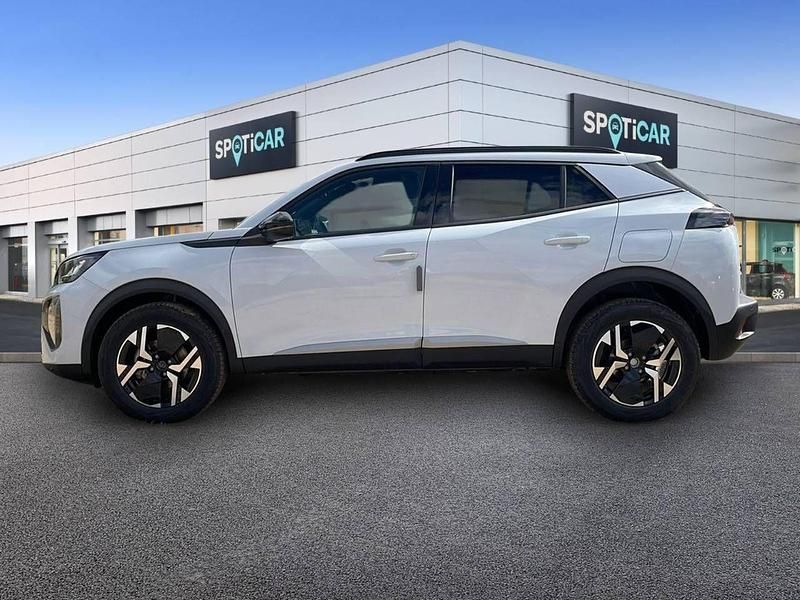Usado Peugeot 2008 Allure 100 CV (73 kW) 2024 Blanco SUV