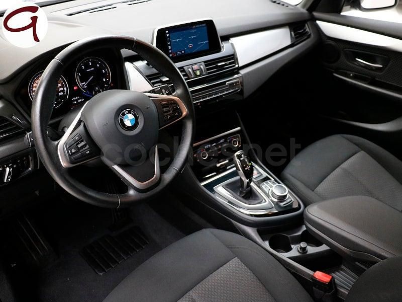 Usado BMW 218 150 CV (110 kW) 2018 Blanco Familiar