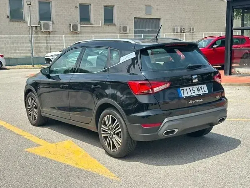 Usado Seat Arona FR 115 CV (84 kW) 2025 Negro SUV