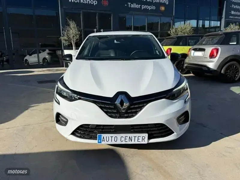 Usado Renault Clio V LIMITED 90 CV (66 kW) 2023 Blanco Berlina