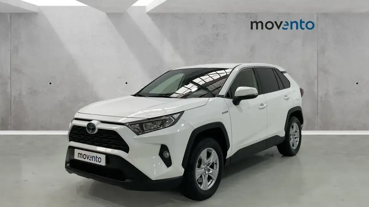 Usado Toyota RAV4 Business Edition 222 CV (163 kW) 2021 Blanco SUV