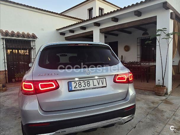 Usado Mercedes GLC300e 320 CV (235 kW) 2022 Gris / plata SUV