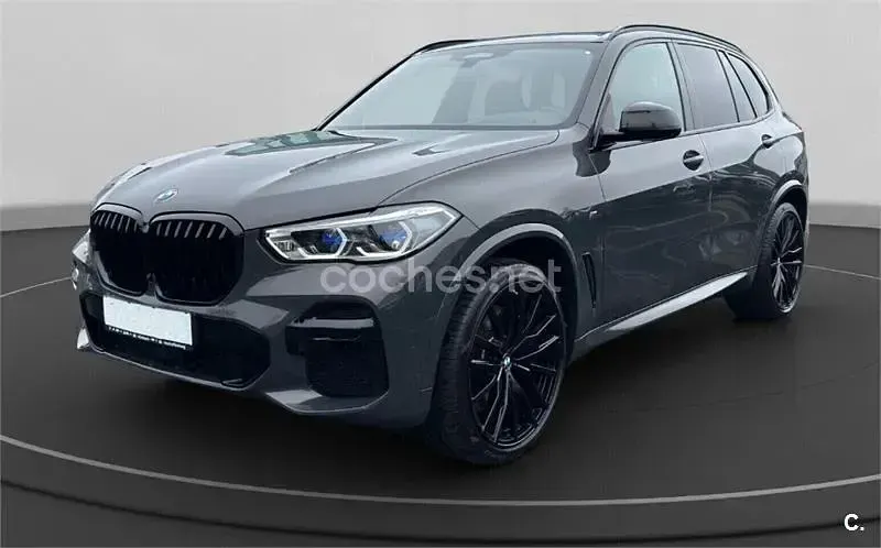 Usado BMW X5 Comfort Edition 530 CV (389 kW) 2023 Gris / plata SUV